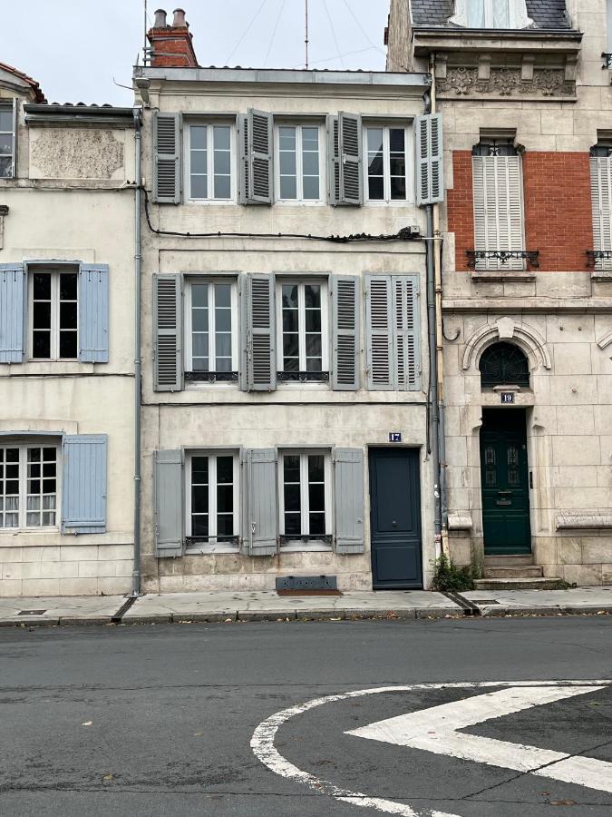L'Appart Sur Jardin 42M2 Tres Calme La Rochelle  Extérieur photo
