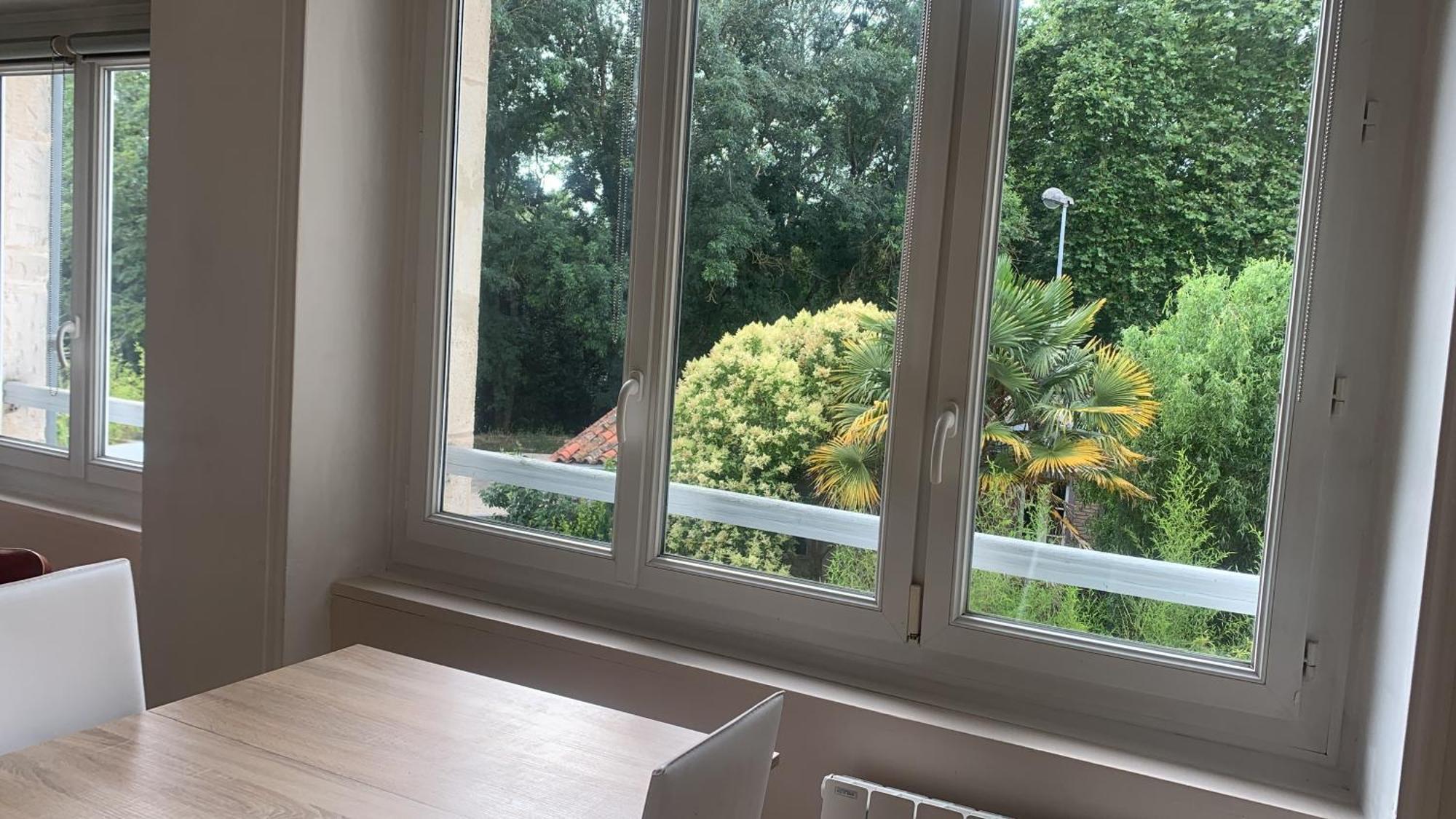 L'Appart Sur Jardin 42M2 Tres Calme La Rochelle  Extérieur photo