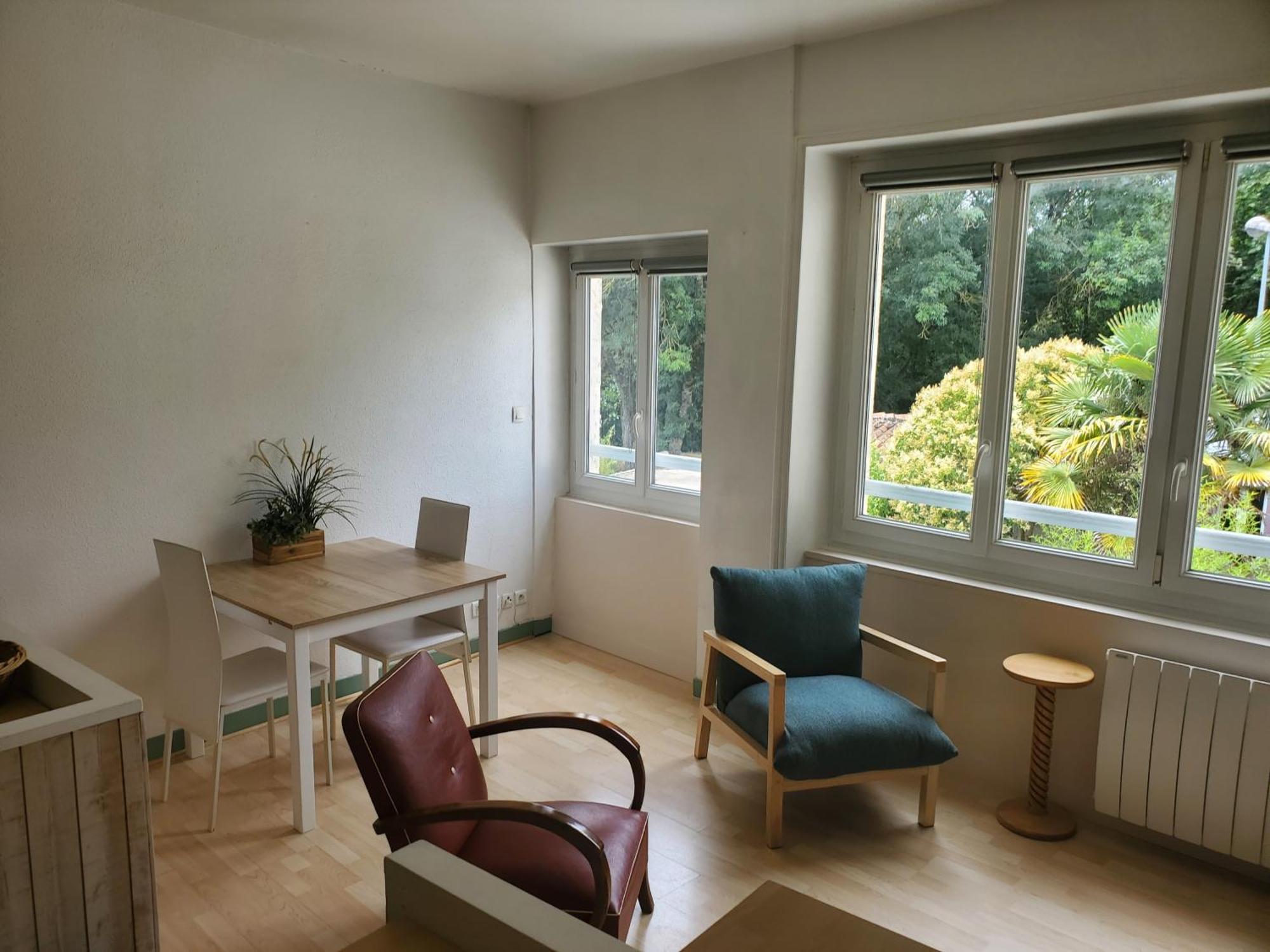 L'Appart Sur Jardin 42M2 Tres Calme La Rochelle  Extérieur photo